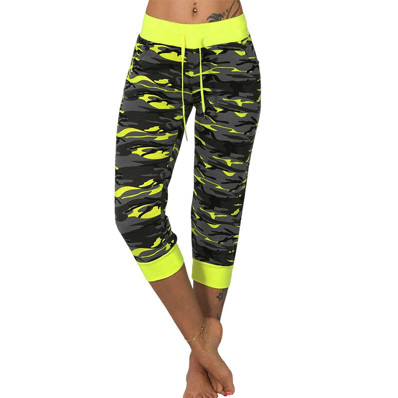 Camo Print Drawstring Capris Pants